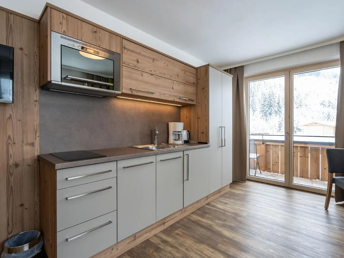 Chalet With Sauna And Jokercard In Summer سالباخ هينترغليم