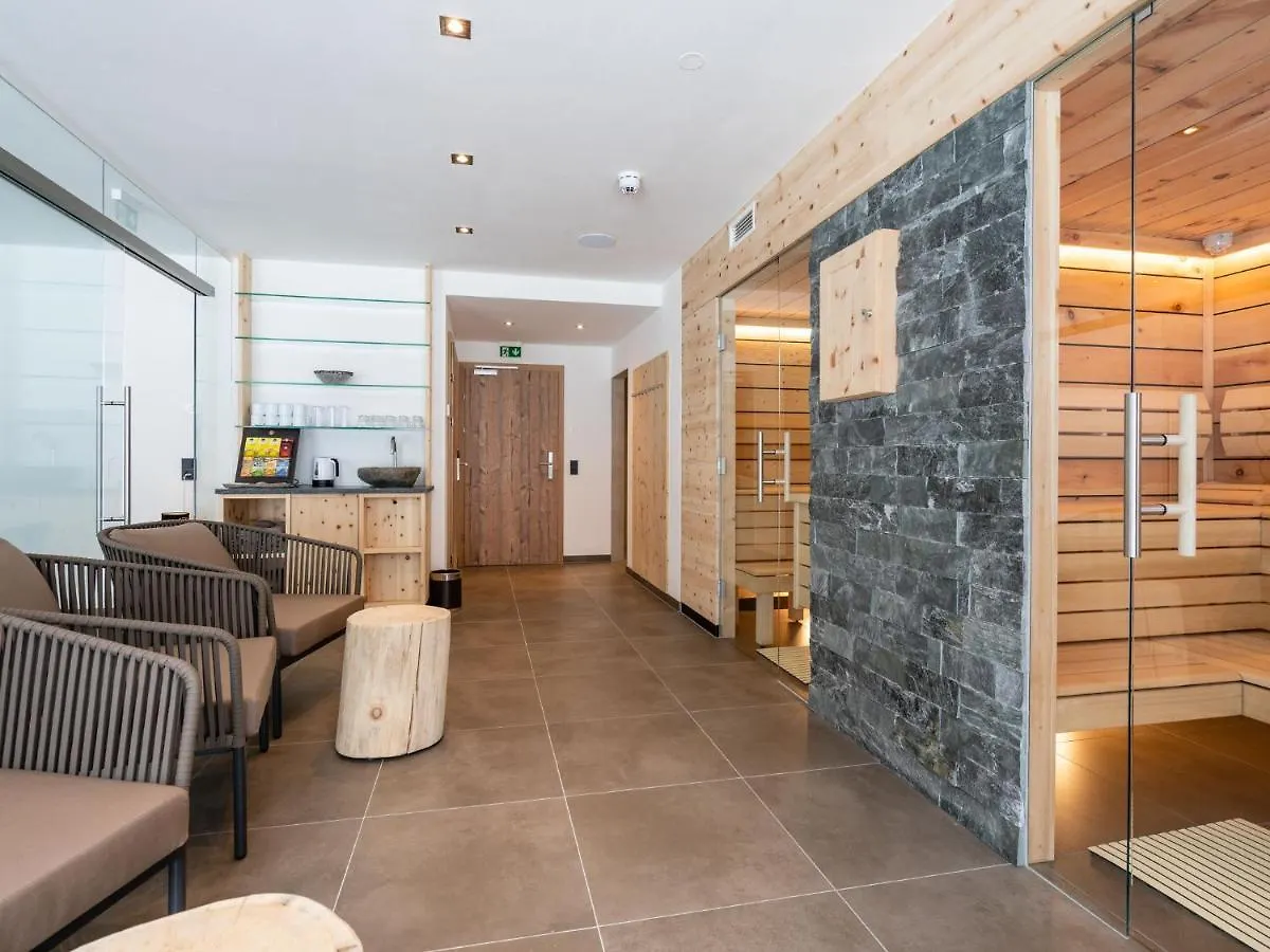 Chalet With Sauna And Jokercard In Summer Saalbach-Hinterglemm Austria